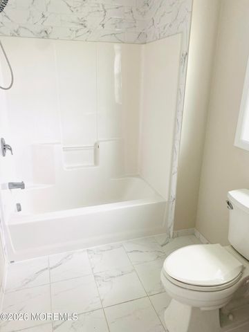 203 Longfellow Avenue, Toms River, NJ 08753