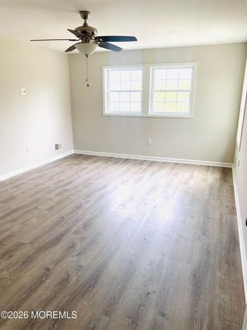 203 Longfellow Avenue, Toms River, NJ 08753