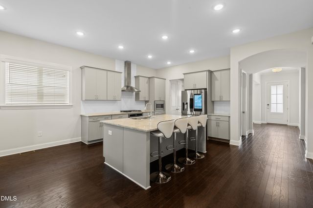 912 Village View Lane, Cary, NC 27519