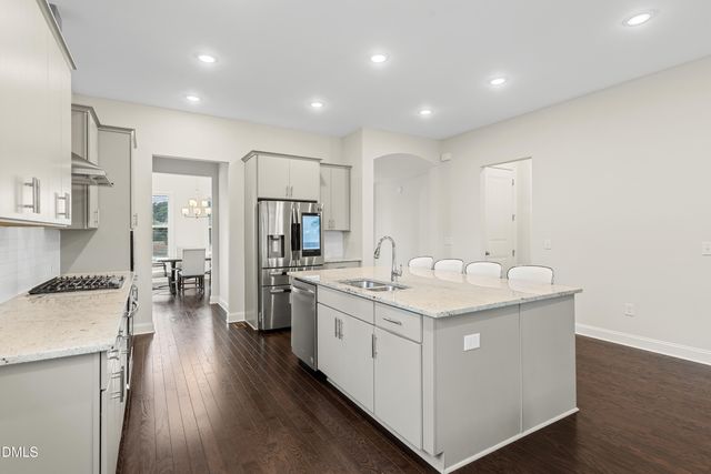 912 Village View Lane, Cary, NC 27519