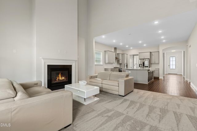 912 Village View Lane, Cary, NC 27519