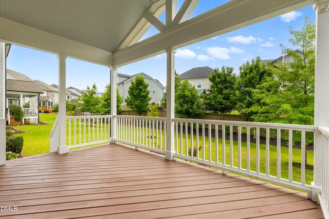 912 Village View Lane, Cary, NC 27519