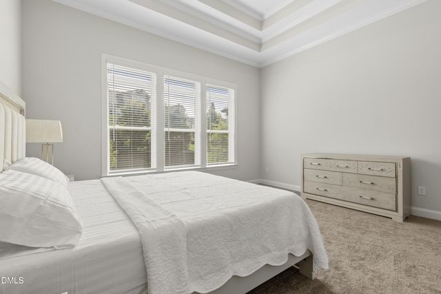 912 Village View Lane, Cary, NC 27519