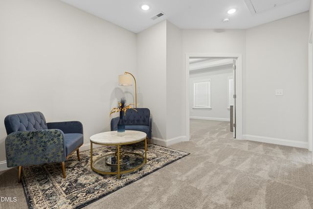 912 Village View Lane, Cary, NC 27519