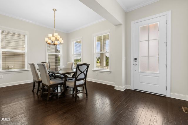 912 Village View Lane, Cary, NC 27519