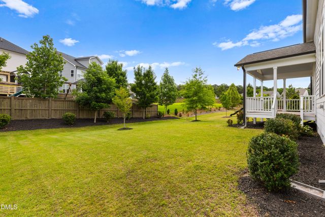 912 Village View Lane, Cary, NC 27519