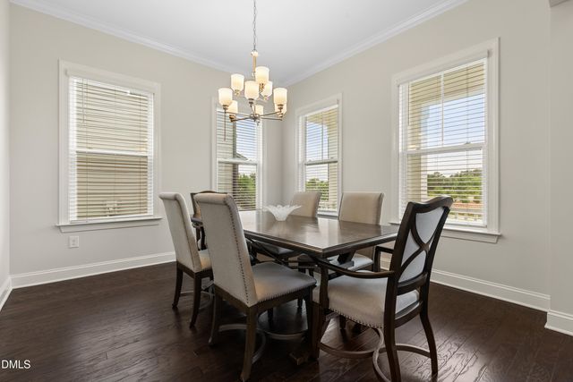 912 Village View Lane, Cary, NC 27519