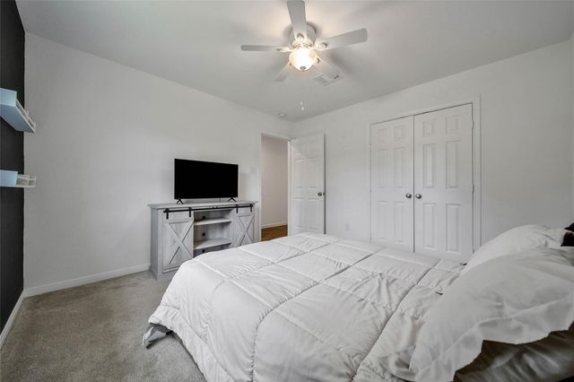 2063 White Buck Court, Cleveland, TX 77328