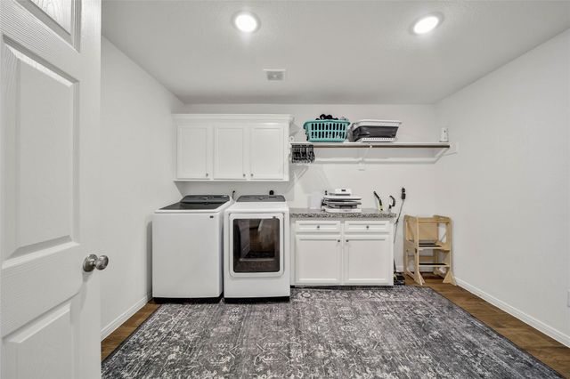 2063 White Buck Court, Cleveland, TX 77328