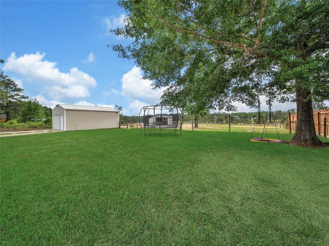 2063 White Buck Court, Cleveland, TX 77328