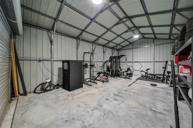2063 White Buck Court, Cleveland, TX 77328