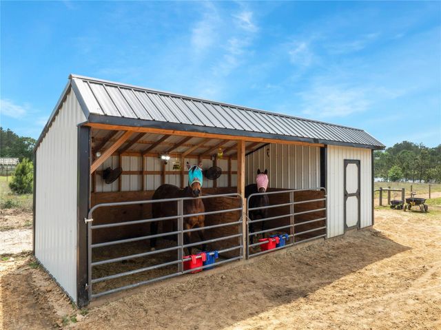 2063 White Buck Court, Cleveland, TX 77328