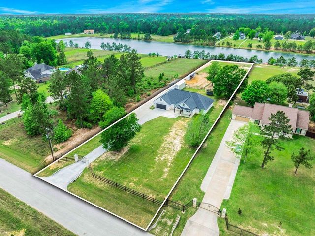 2063 White Buck Court, Cleveland, TX 77328