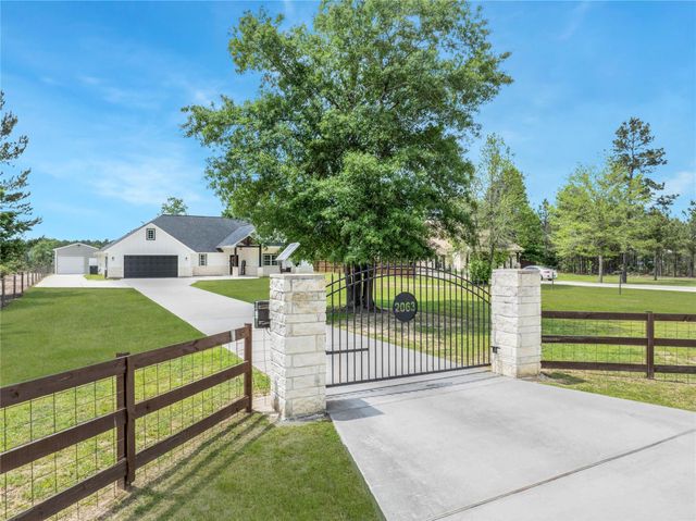 2063 White Buck Court, Cleveland, TX 77328
