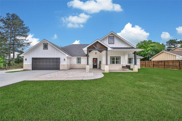 2063 White Buck Court, Cleveland, TX 77328