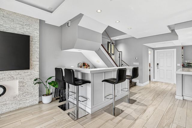 605 NE 19th Avenue, Deerfield Beach, FL 33441
