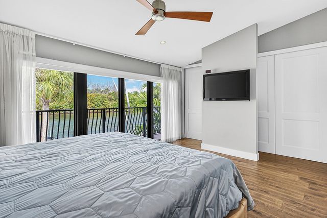 605 NE 19th Avenue, Deerfield Beach, FL 33441