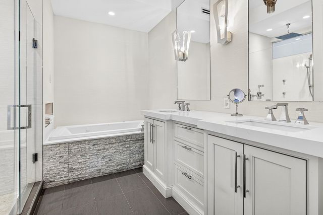 605 NE 19th Avenue, Deerfield Beach, FL 33441