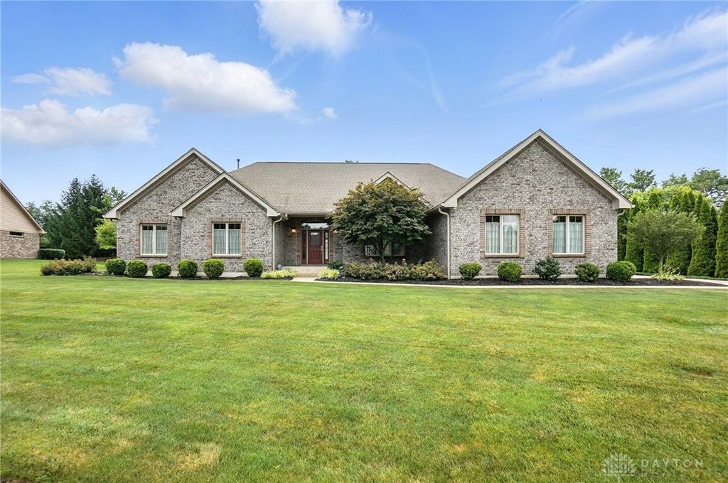 3791 Coffeat Drive, Sugarcreek Twp, OH 45305