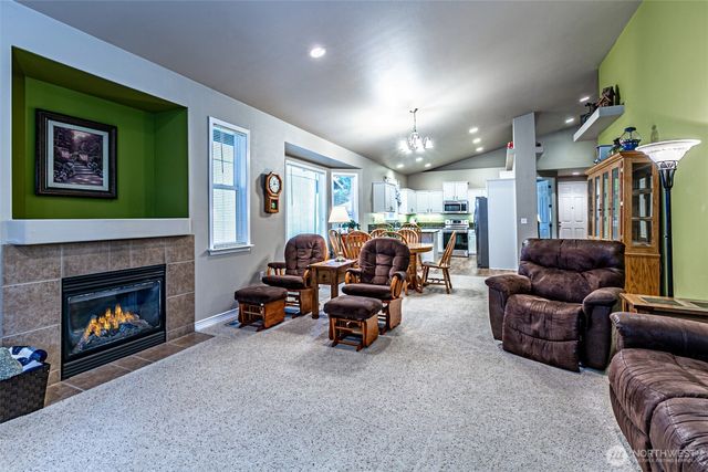 1108 180th Street E, Spanaway, WA 98387