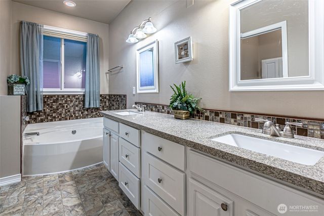 1108 180th Street E, Spanaway, WA 98387