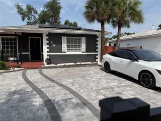 210 49TH STREET N, St Petersburg, FL 33710