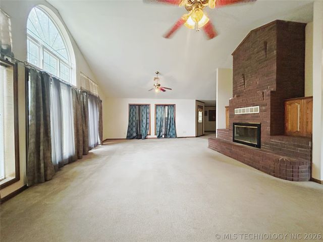 15085 Box Elder Road, Okmulgee, OK 74447