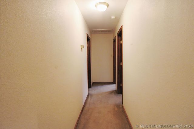 15085 Box Elder Road, Okmulgee, OK 74447