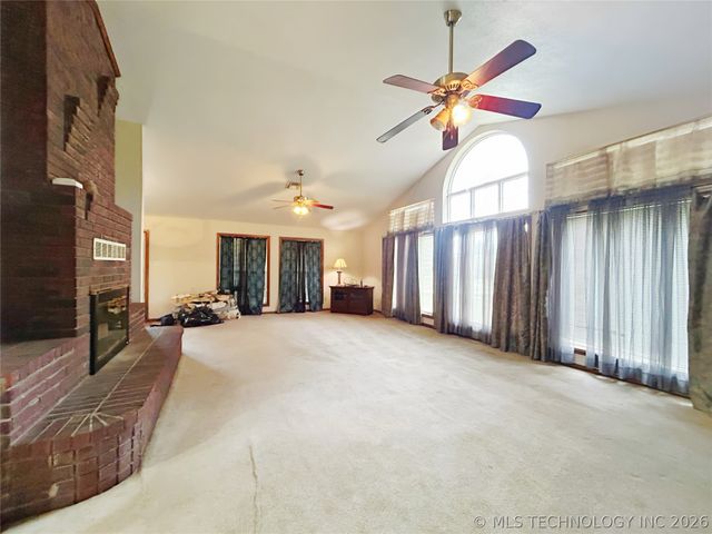 15085 Box Elder Road, Okmulgee, OK 74447