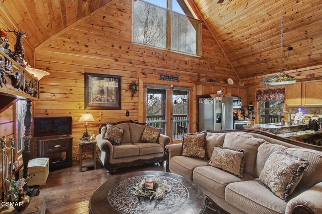 1023 Gordon Way, Sevierville, TN 37876