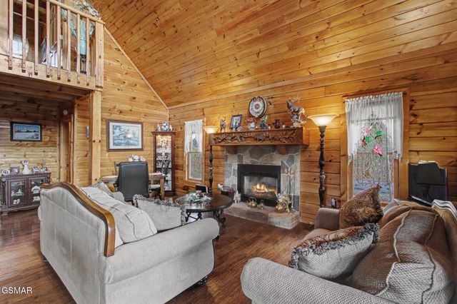 1023 Gordon Way, Sevierville, TN 37876