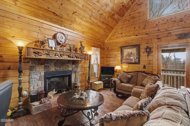 1023 Gordon Way, Sevierville, TN 37876