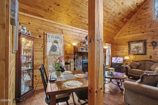 1023 Gordon Way, Sevierville, TN 37876