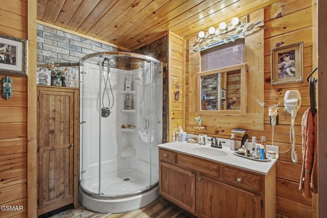 1023 Gordon Way, Sevierville, TN 37876