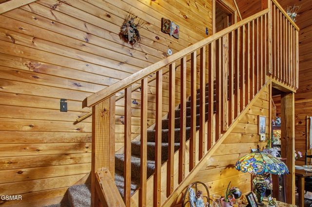 1023 Gordon Way, Sevierville, TN 37876