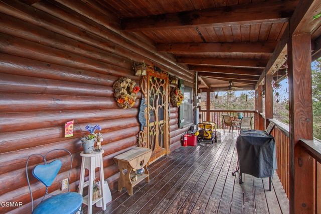 1023 Gordon Way, Sevierville, TN 37876