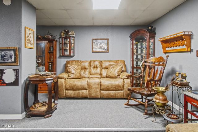 1023 Gordon Way, Sevierville, TN 37876