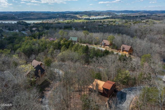 1023 Gordon Way, Sevierville, TN 37876