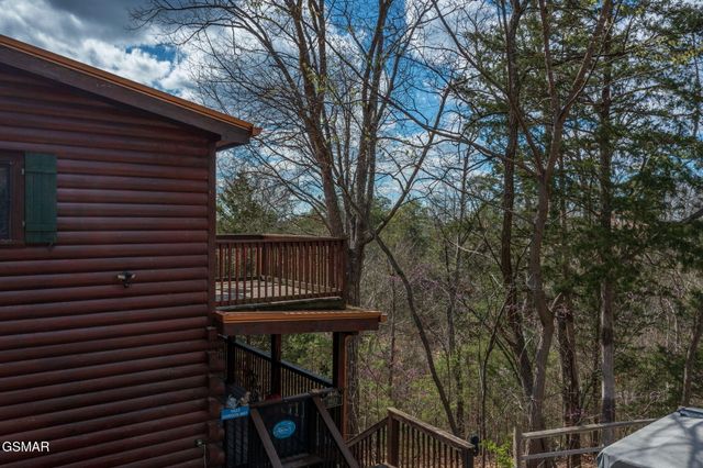 1023 Gordon Way, Sevierville, TN 37876