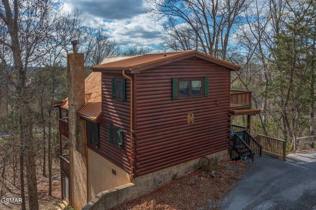 1023 Gordon Way, Sevierville, TN 37876