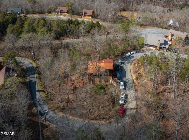 1023 Gordon Way, Sevierville, TN 37876