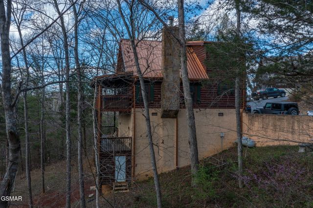 1023 Gordon Way, Sevierville, TN 37876