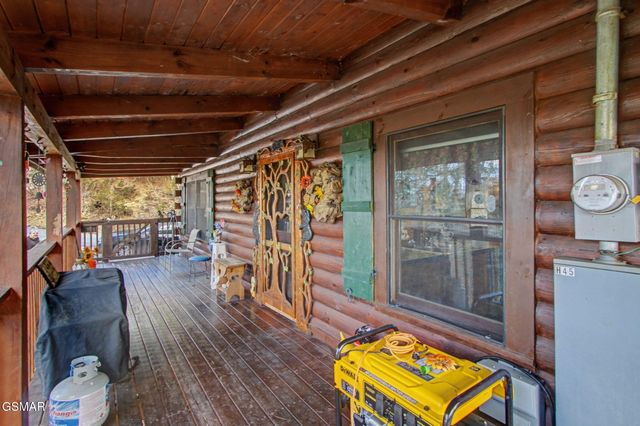 1023 Gordon Way, Sevierville, TN 37876