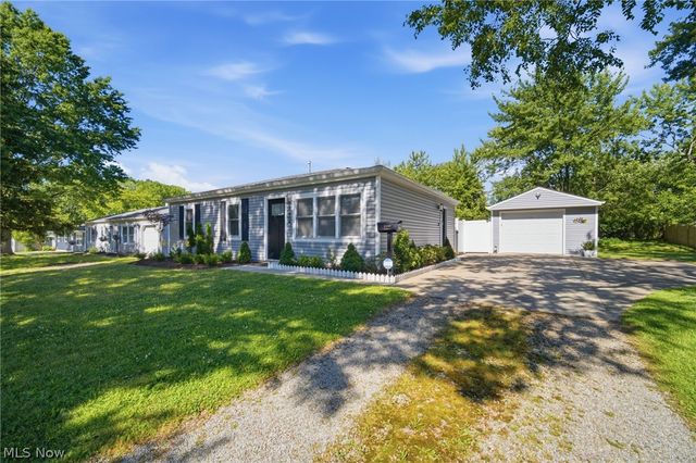 740 N Huntington Street, Medina, OH 44256