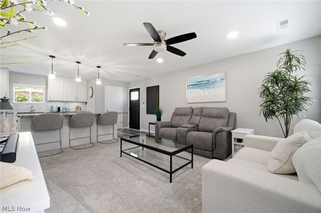 740 N Huntington Street, Medina, OH 44256