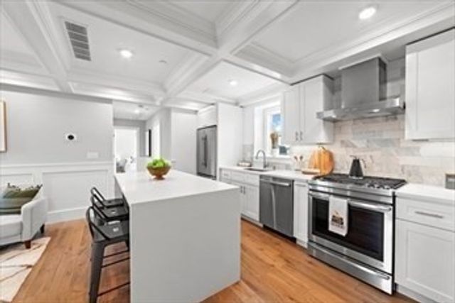 42 Bow St 5, Somerville, MA 02143