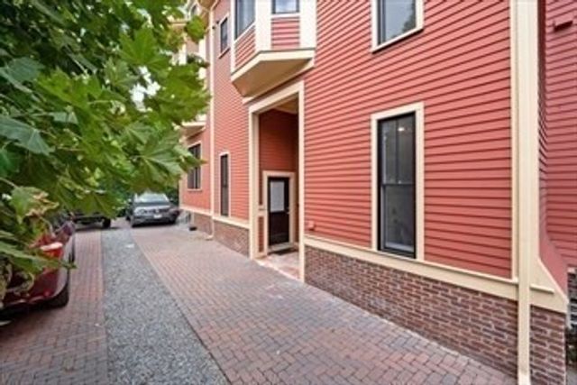 42 Bow St 5, Somerville, MA 02143