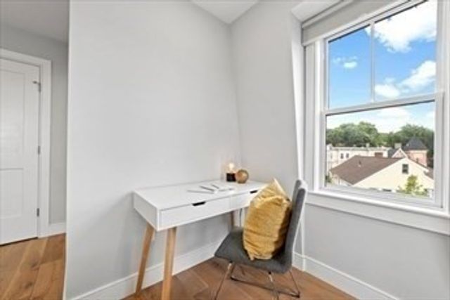 42 Bow St 5, Somerville, MA 02143