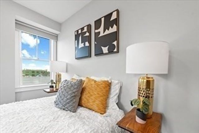 42 Bow St 5, Somerville, MA 02143