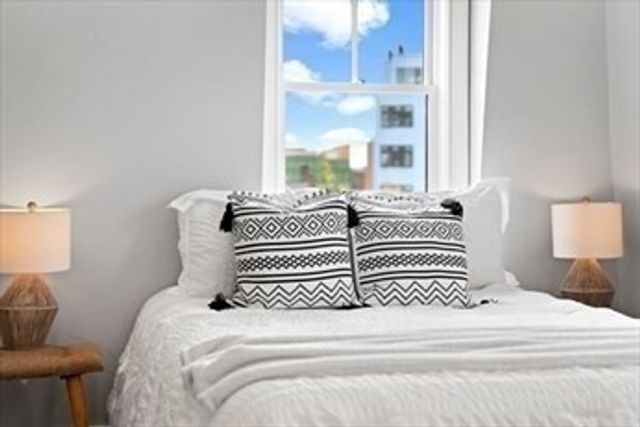 42 Bow St 5, Somerville, MA 02143